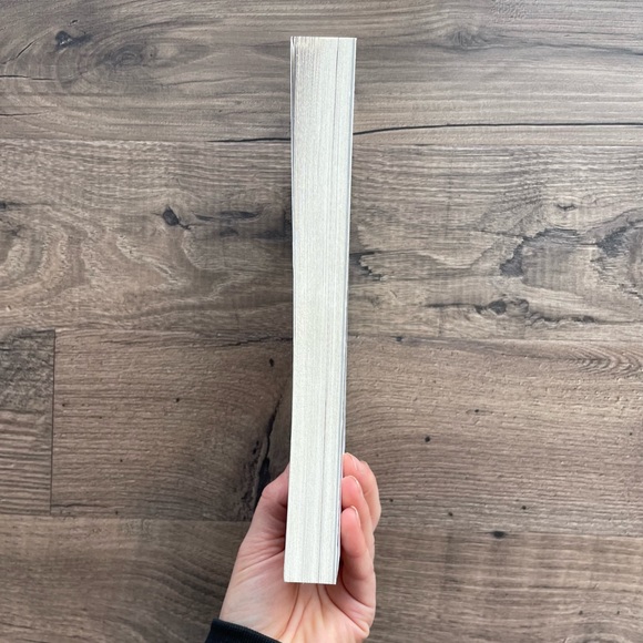 2/$15 • The Tattooist of Auschwitz by Heather Morris - Picture 4 of 4